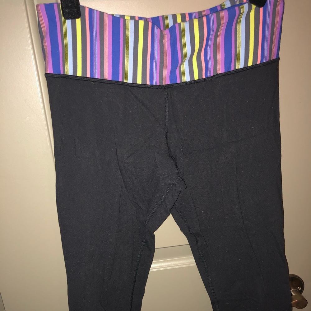 Vintage lululemon wunder under crop
